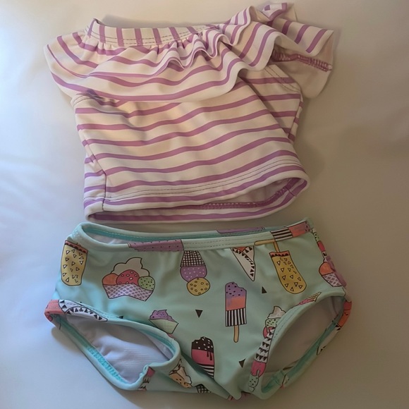 Swimsuit - Picture 1 of 4